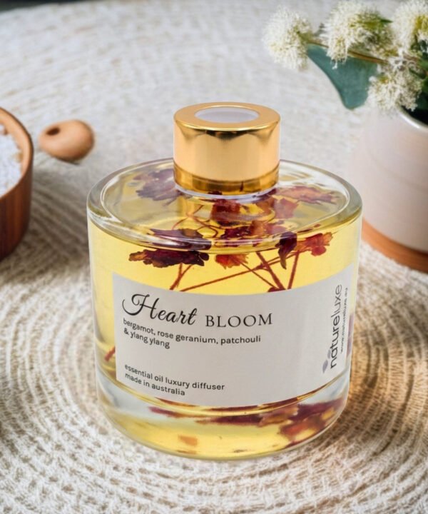 Heart Bloom - Botanical Essential Oil Diffuser